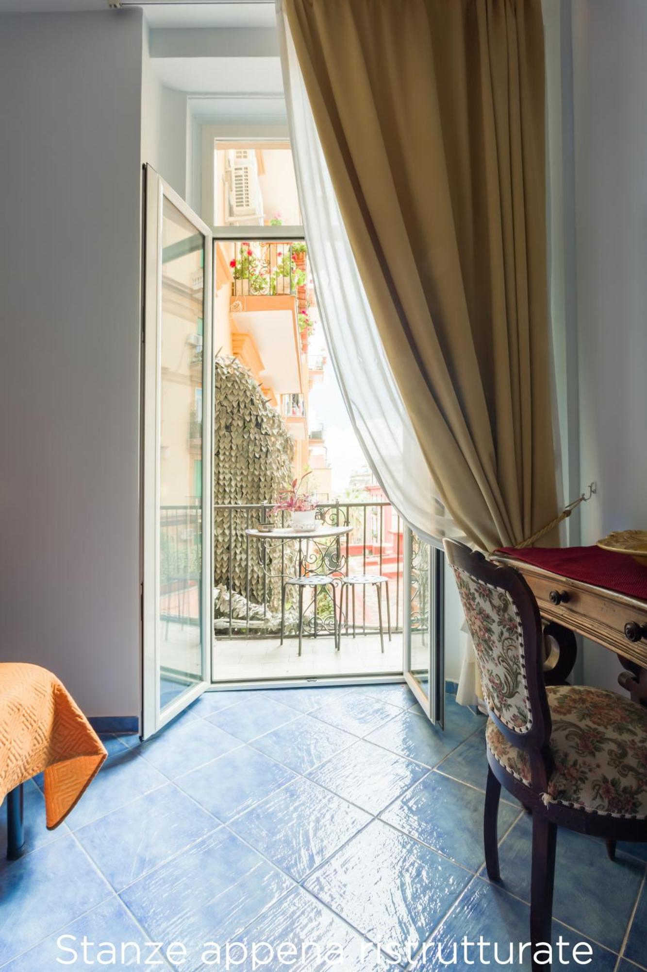 B&B Le Stanze Dei Mille Napoli Exterior foto